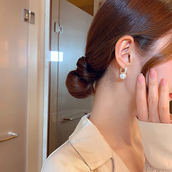 Women’s Summer Pearl Fashion Earrings