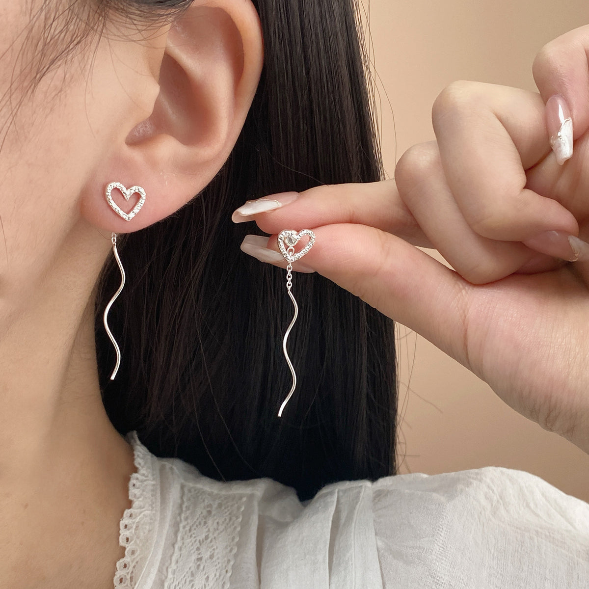 Long Asymmetric Hollow Wave Ear Clips – Light Luxury & Versatile Design