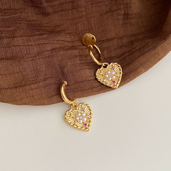 Pearl C-Shaped Earrings – Light Luxury, High-End Elegant Design