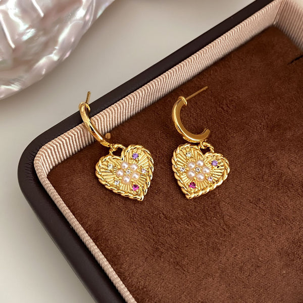 Pearl C-Shaped Earrings – Light Luxury, High-End Elegant Design